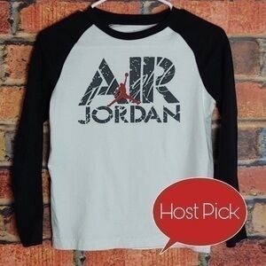Air Jordan Graphic LongsleeveTee